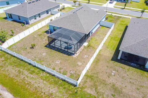 Villa ou maison à vendre à Kissimmee, Floride: 4 chambres, 171.4 m2 № 2135178 - photo 27
