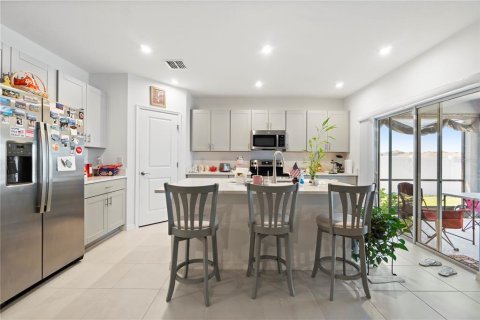 Villa ou maison à vendre à Kissimmee, Floride: 4 chambres, 171.4 m2 № 2135178 - photo 6