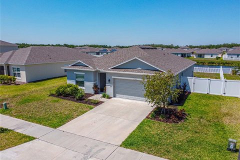 Villa ou maison à vendre à Kissimmee, Floride: 4 chambres, 171.4 m2 № 2135178 - photo 23