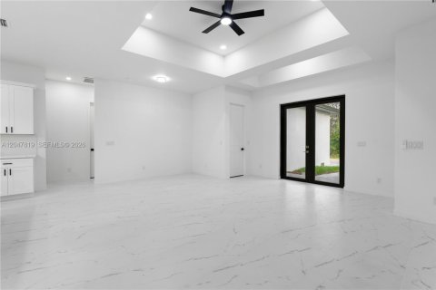 House in Port Charlotte, Florida 3 bedrooms № 2278292 - photo 7
