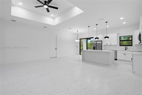House in Port Charlotte, Florida 3 bedrooms № 2278292 - photo 11