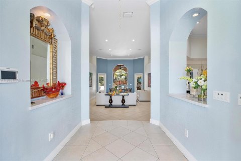 House in Homestead, Florida 5 bedrooms, 579.25 sq.m. № 1752707 - photo 6