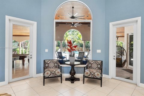 House in Homestead, Florida 5 bedrooms, 579.25 sq.m. № 1752707 - photo 9