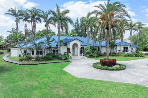 House in Homestead, Florida 5 bedrooms, 579.25 sq.m. № 1752707 - photo 1