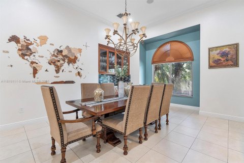 House in Homestead, Florida 5 bedrooms, 579.25 sq.m. № 1752707 - photo 13