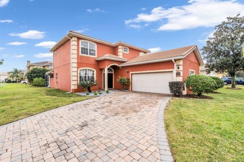 House in Davenport, Florida 6 bedrooms, 219.99 sq.m. № 1919582 - photo 2