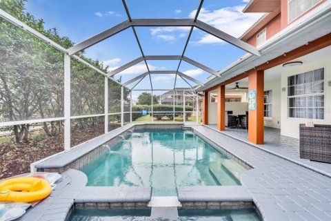 House in Davenport, Florida 6 bedrooms, 219.99 sq.m. № 1919582 - photo 5