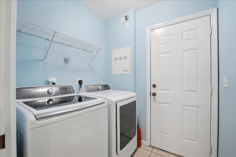 House in Port St. Lucie, Florida 3 bedrooms, 159.05 sq.m. № 2083542 - photo 20