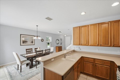 House in Port St. Lucie, Florida 3 bedrooms, 159.05 sq.m. № 2083542 - photo 12
