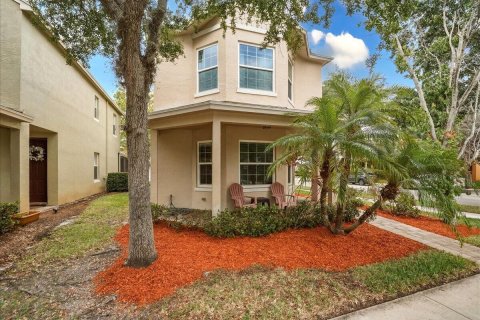 House in Port St. Lucie, Florida 3 bedrooms, 159.05 sq.m. № 2083542 - photo 2