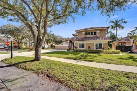 House in Cooper City, Florida 5 bedrooms, 356.93 sq.m. № 2181391 - photo 18