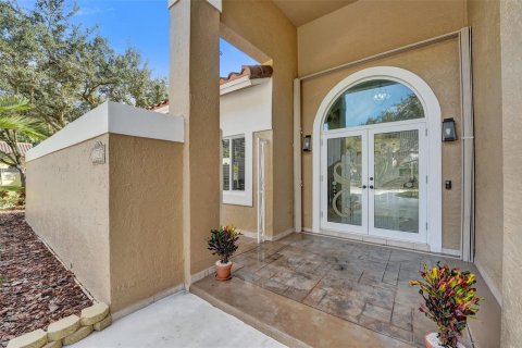 House in Cooper City, Florida 5 bedrooms, 356.93 sq.m. № 2181391 - photo 24