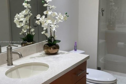 Condo in Aventura, Florida, 2 bedrooms № 1970213 - photo 19