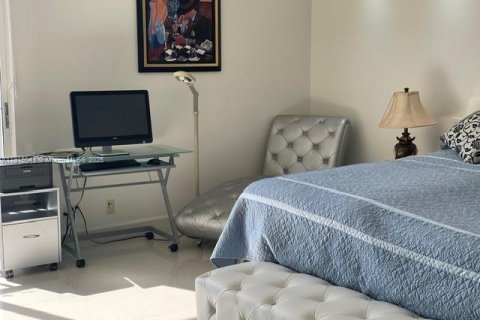 Condo in Aventura, Florida, 2 bedrooms № 1970213 - photo 30