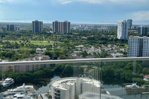 Condo in Aventura, Florida, 2 bedrooms № 1970213 - photo 3