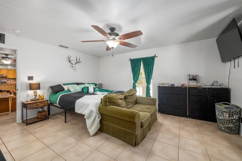 House in Archer, Florida 4 bedrooms, 205.41 sq.m. № 1831304 - photo 23