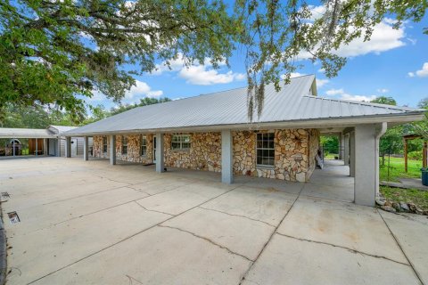 House in Archer, Florida 4 bedrooms, 205.41 sq.m. № 1831304 - photo 9