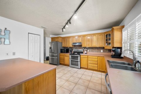 House in Archer, Florida 4 bedrooms, 205.41 sq.m. № 1831304 - photo 17