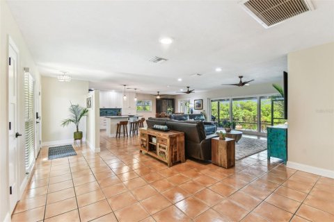 Villa ou maison à vendre à Tampa, Floride: 3 chambres, 151.15 m2 № 1826538 - photo 5