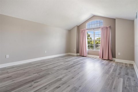 House in Spring Hill, Florida 5 bedrooms, 249.35 sq.m. № 1883412 - photo 27