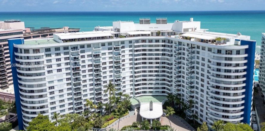 Кондоминиум с 2 спальнями в Майами-Бич, Флорида № 2055741