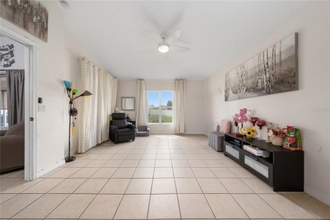 Casa en venta en Kissimmee, Florida, 4 dormitorios, 198.72 m2 № 2427640 - foto 14
