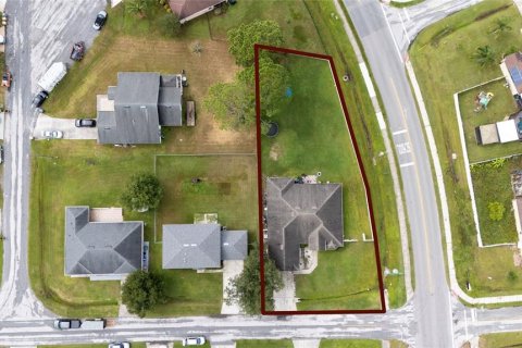 Casa en venta en Kissimmee, Florida, 4 dormitorios, 198.72 m2 № 2427640 - foto 2