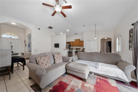 Casa en venta en Kissimmee, Florida, 4 dormitorios, 198.72 m2 № 2427640 - foto 10