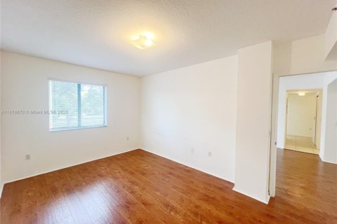 Купить кондоминиум в Майами, Флорида 3 спальни, 112.23м2, № 2012465 - фото 15