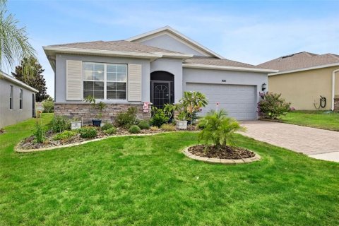 House in Clermont, Florida 3 bedrooms, 174.56 sq.m. № 2305217 - photo 2