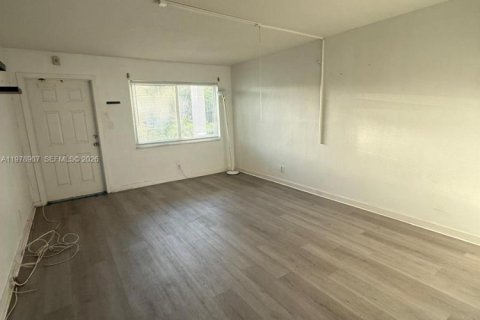 Copropriété à louer à Hollywood, Floride: 1 chambre, 59.46 m2 № 2179829 - photo 6