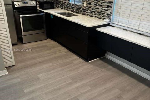 Copropriété à louer à Hollywood, Floride: 1 chambre, 59.46 m2 № 2179829 - photo 4