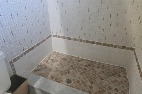 Copropriété à vendre à Hollywood, Floride: 2 chambres, 83.52 m2 № 1887808 - photo 19
