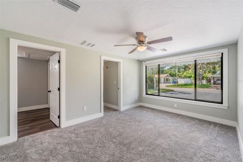 Villa ou maison à vendre à Saint Petersburg, Floride: 5 chambres, 226.96 m2 № 1851885 - photo 17