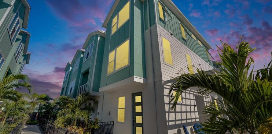 Touwnhouse à Saint Petersburg, Floride 2 chambres, 190.91 m2 № 1523319