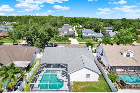 House in Tampa, Florida 4 bedrooms, 205.13 sq.m. № 1901262 - photo 29