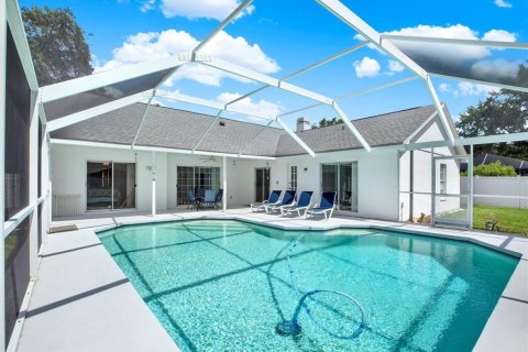 House in Tampa, Florida 4 bedrooms, 205.13 sq.m. № 1901262 - photo 24