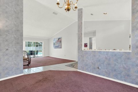 House in Tampa, Florida 4 bedrooms, 205.13 sq.m. № 1901262 - photo 17
