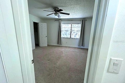 Adosado en venta en Tampa, Florida, 3 dormitorios, 117.06 m2 № 1855999 - foto 4