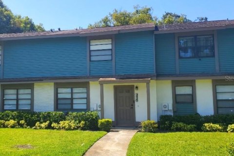 Adosado en venta en Tampa, Florida, 3 dormitorios, 117.06 m2 № 1855999 - foto 1