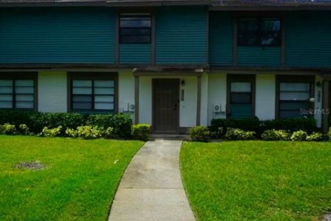 Adosado en venta en Tampa, Florida, 3 dormitorios, 117.06 m2 № 1855999 - foto 2