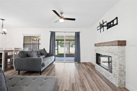 Adosado en venta en Tampa, Florida, 3 dormitorios, 117.06 m2 № 1855999 - foto 15
