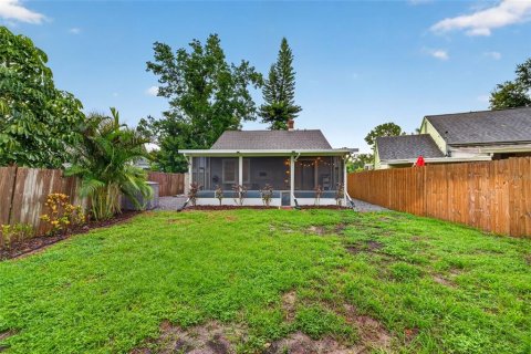 House in Saint Petersburg, Florida 3 bedrooms, 117.06 sq.m. № 2223440 - photo 22