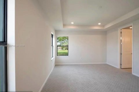 House in Tamarac, Florida 4 bedrooms, 239.87 sq.m. № 2378637 - photo 16
