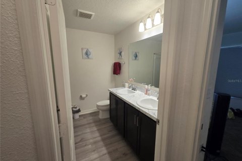 House in Winter Haven, Florida 4 bedrooms, 186.18 sq.m. № 1879601 - photo 20