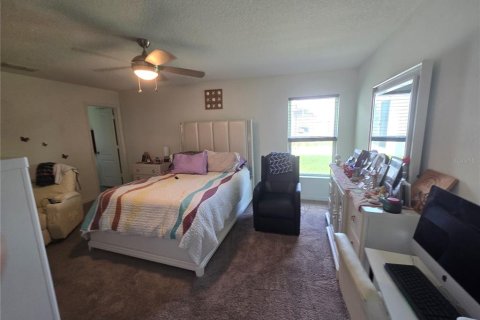 House in Winter Haven, Florida 4 bedrooms, 186.18 sq.m. № 1879601 - photo 17