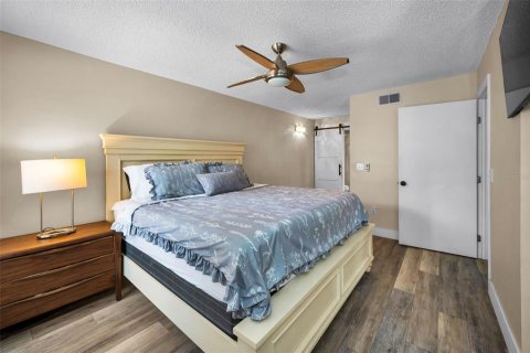 Townhouse in Clearwater, Florida 3 bedrooms, 150.13 sq.m. № 1824007 - photo 19