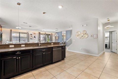 House in Davenport, Florida 9 bedrooms, 363.15 sq.m. № 1751366 - photo 14
