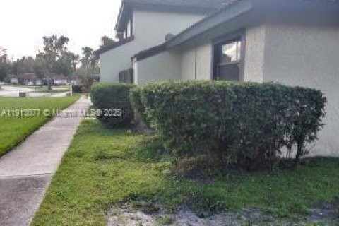 Снять в аренду таунхаус в Киссимми, Флорида 2 спальни, № 1973426 - фото 10