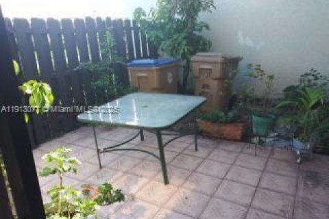 Снять в аренду таунхаус в Киссимми, Флорида 2 спальни, № 1973426 - фото 9